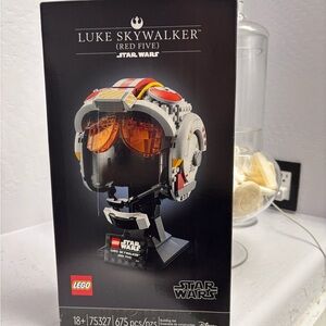 LEGO #75327 Star Wars Luke Skywalker (Red Five) Helmet New Sealed